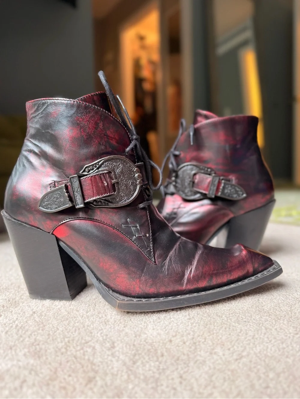 John Fluevog Swordfish Hi Fauvist Fries Iridescent Red Ankle Boots 8 EUC - Picture 5 of 14